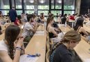 Estudiantes hacen la EvAU