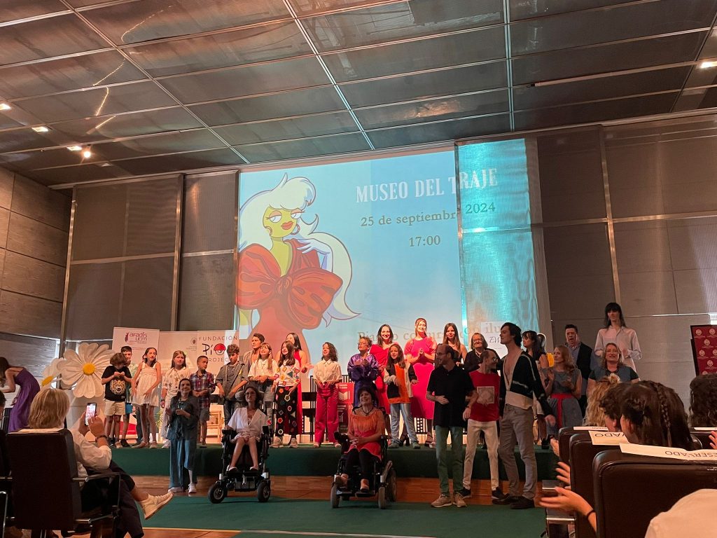 Cuarta edición del desfile Alfombra Verde en el Museo del Traje