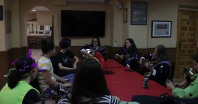 Las voces de la tradición: La Tuna Universitaria Complutense de Madrid, una hermandad femenina que desafía todos los cánones