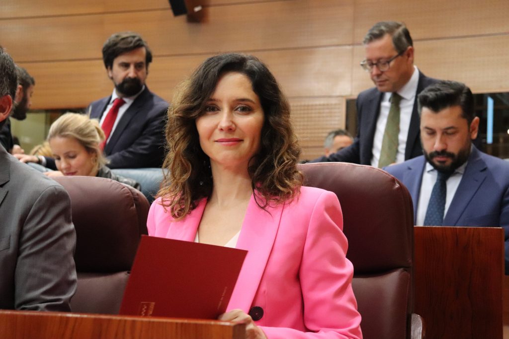Ayuso en el pleno de la Asamblea de Madrid