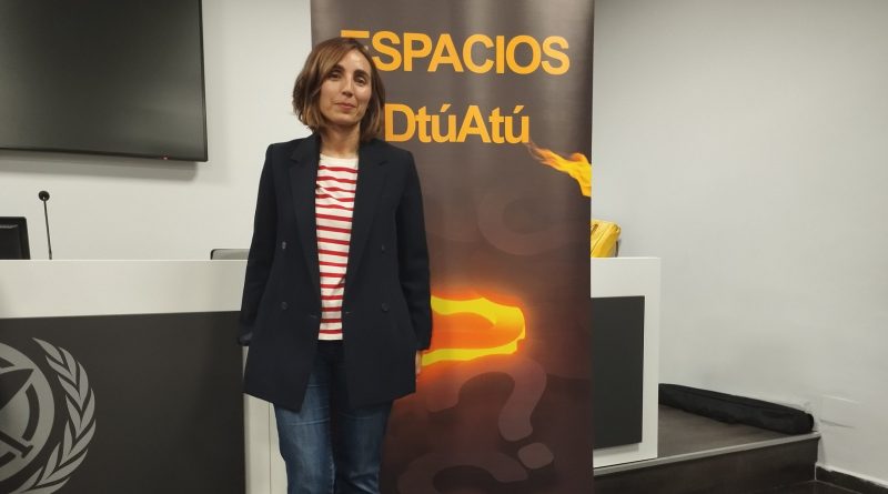 La experta en información bursátil acudió a los Espacios DtúAtú para resaltar la relevancia de la especialización