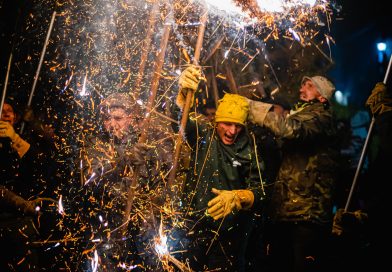 La Festa dos fachós ilumina Castro Caldelas