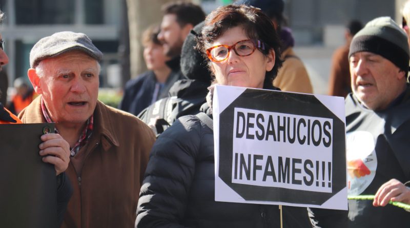 Miles de personas toman el centro de Madrid contra la especulación inmobiliaria