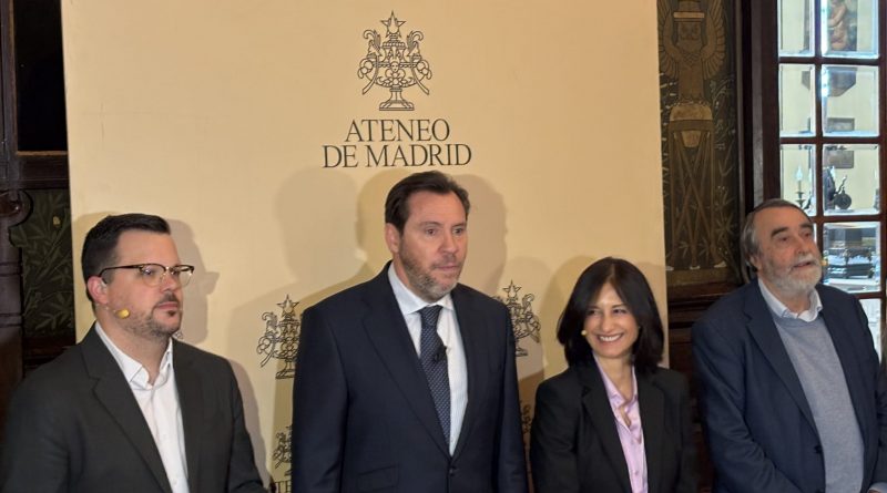 Óscar Puente reconoce el error de Adif al no avisar de la retirada de material en el accidente de Adamuz