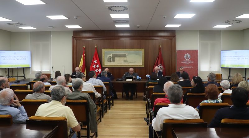 La UCM acoge un diálogo sobre la primera encíclica de León XIV